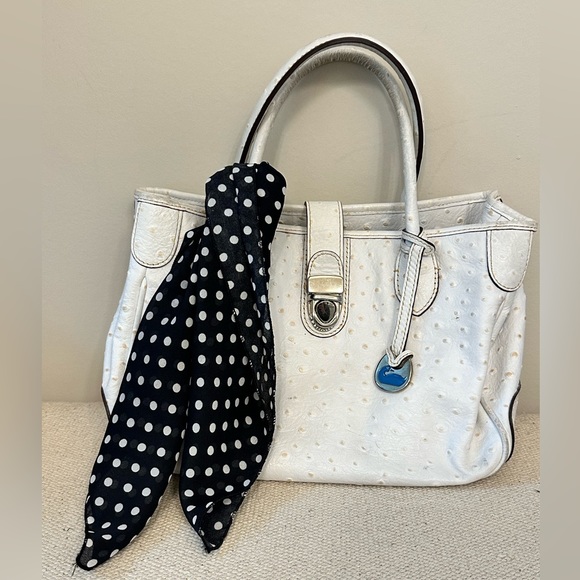 Set of two scarves. Black and white - Picture 5 of 5